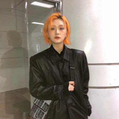 抖音超拽霸气女生头像精选成年人的懦弱就是想家