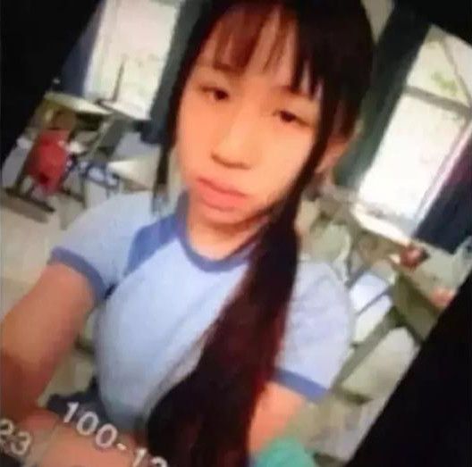 抖音第一富蔡萝莉有多富号称女版王思聪,罕见露脸吓退一半粉丝