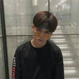 你要长大,要不负众望帅气男生头像