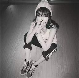金泫雅头像女头
