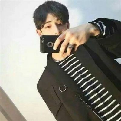 最新超拽帅气个性微博男生头像我什么都舍得就是舍不得你