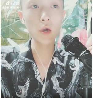 抖音我已经爱上你手势舞怎么做我已经爱上你手势舞教学