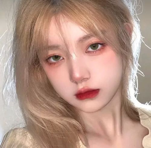 ins敲温柔女生头像