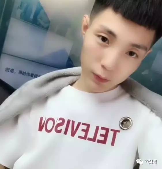快手大网红座驾揭秘,奔驰大g成入门级车