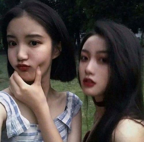 闺蜜头像真人ins没有钱