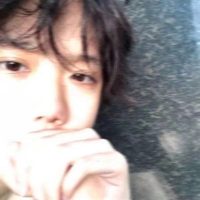 头像男ins高级质感杨宝玲