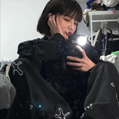 御姐头像ins高级质感男生