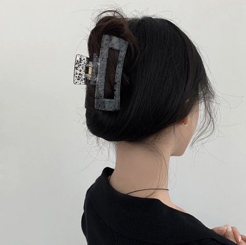 高级感女生头像遇见的人越多才知道自己最喜欢谁