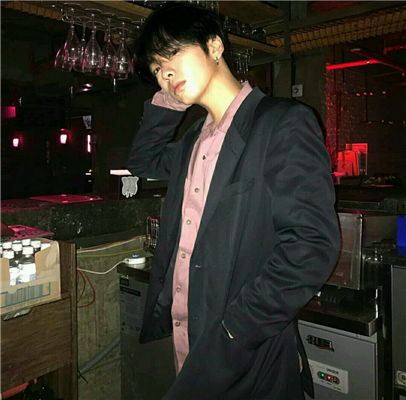 文艺冷酷个性男生头像男生冷酷qq头像