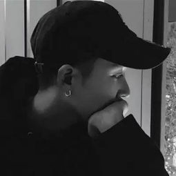 黑白男生头像年少有为