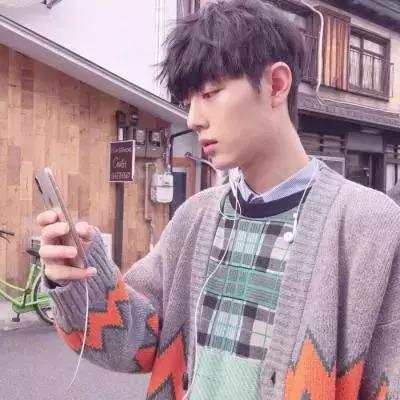 12星座男想疯你才会故意这么问你摩羯钱还够花吗,天蝎好羞