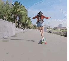 跟着月亮警察伴奏,一起摇一起尬舞,抖音,b站安排下