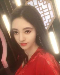 美美咖丨粉丝超4000万抖音第一女神温婉离开滤镜后,瞬间变大妈