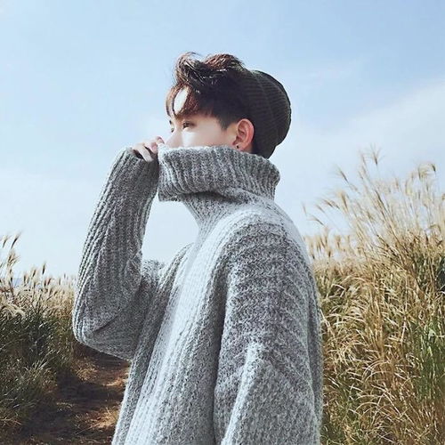 请问有没有阳光,简约的男生头像