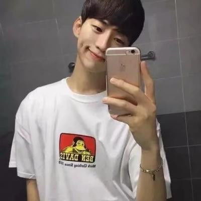 最新流行个性帅气男生头像男生韩风个性qq头像
