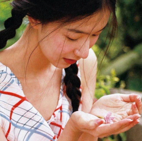 氛围感美女头像