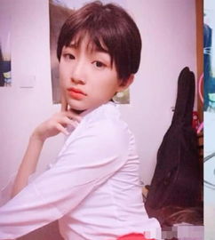 抖音14岁女装大佬火了,轩墨国民第一扳手易主网友我先弯为敬