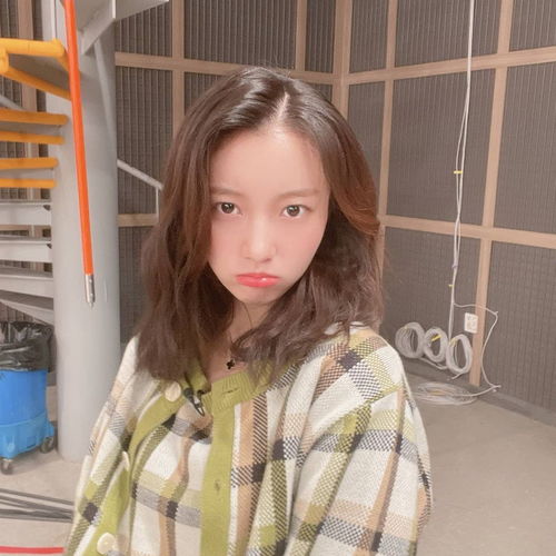 成员ins全能小女生binnie霸气mimi更新第20210128档