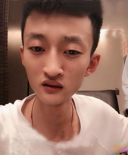 快手祁天道张二嫂被封退网祁天道夫妻痛哭诉真相