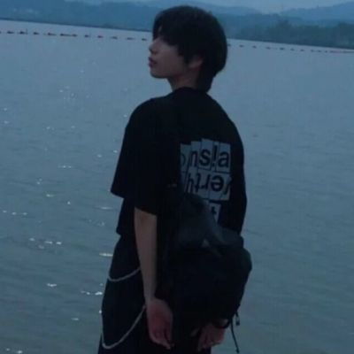 ins男生头像男人