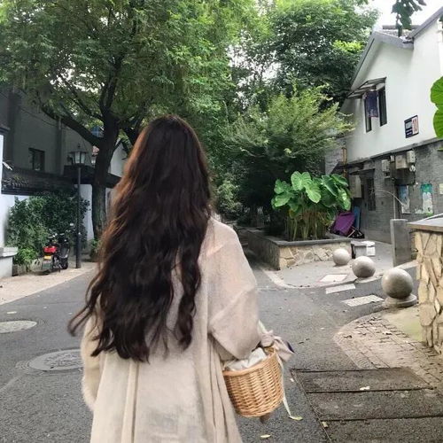 女头像ins高级感背影女头