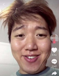 抖音全网通用阿纯,明明就那么man,为何男扮女装