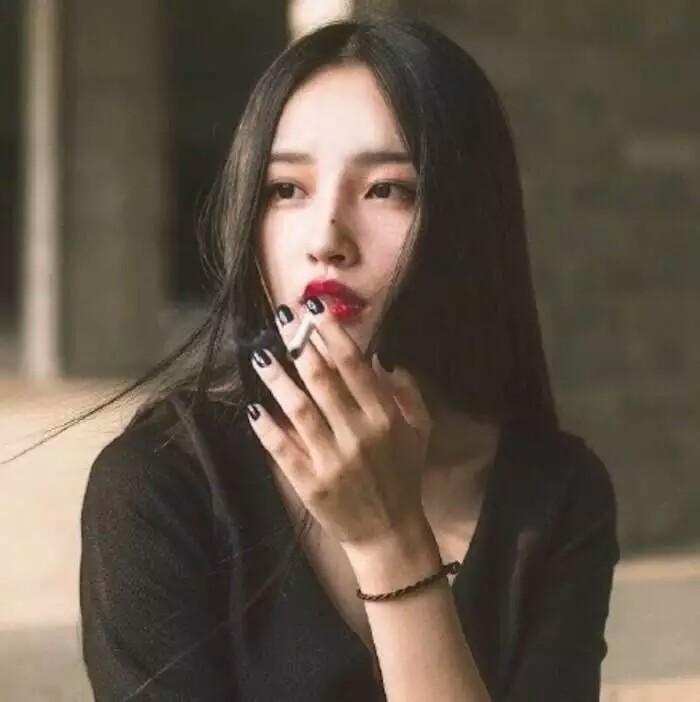 qq头像女生可爱萌霸气伤感