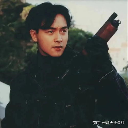 有质感的男生头像众生皆苦,而你是草莓味的