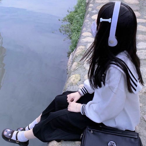 可盐可甜的女生头像