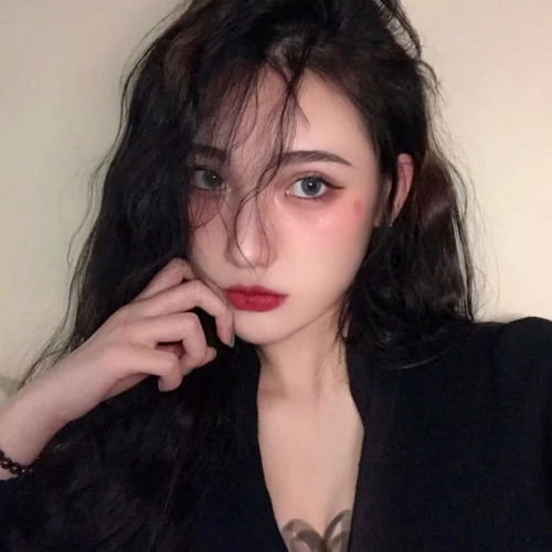ins女生头像每个女孩最喜欢的歌背后,都有个没讲述的故事