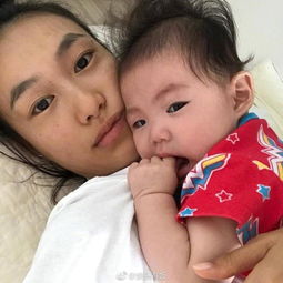 陈冠希凌晨发文,晒照感慨家庭第一,网友盛世美颜