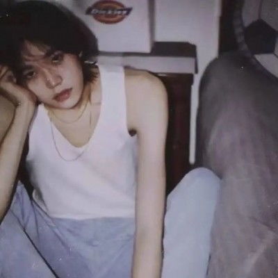ins宝藏有点丧男生头像