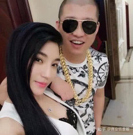 快手情侣头像小伊伊