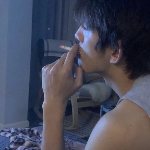 头像男ins高级质感情侣头像