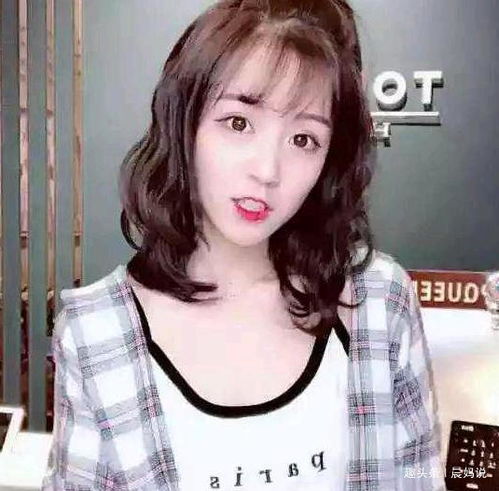 最美幼儿园老师火了,台下领舞笑容治愈,网友想去复读