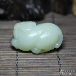 和田玉白玉苏工精雕招财旺财辟邪兽貔貅挂件