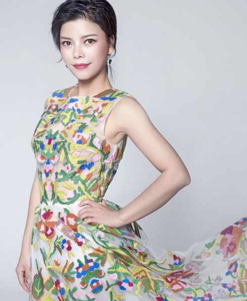 抖音超火的人气歌手慕容晓晓,黄梅戏领跑抖音流量