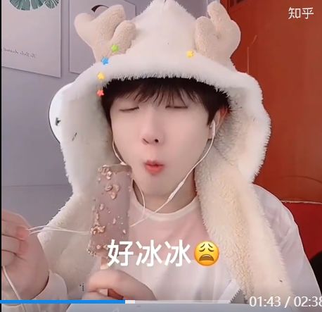 抖音上那么多女装大佬,为什么偏偏就风小逸被封了
