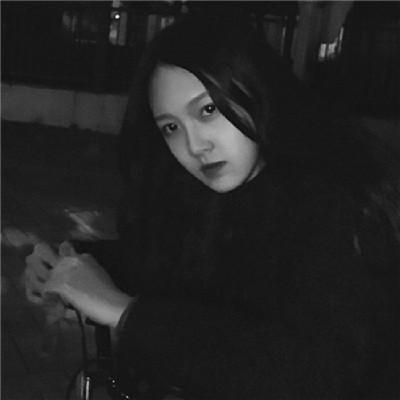 qq头像女生可爱萌真人黑白