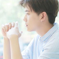 眼眸迷人可爱女生网名qq网名扣扣居