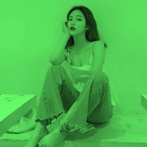 qq头像绿色系女生社会qq头像