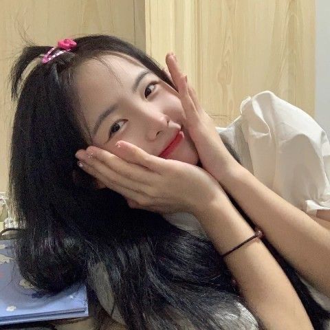 精选优质温柔小众好看的女生头像51