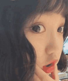 抖音的这个小姐姐火了,金鱼嘴巴太可爱,网友想亲一口