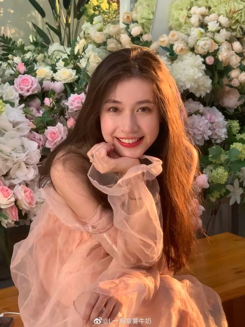 这张忧郁的甜妹脸,随便一张都是会被美少女们拿来做头像的程度