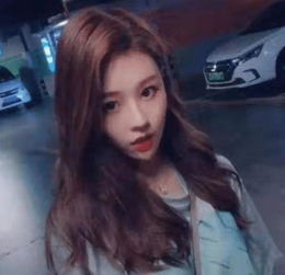 抖音一姐温婉近照曝光,身材火爆惹网友吐槽17岁身材就这样