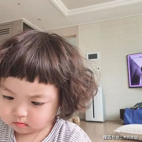 微信表情包女孩罗熙长大了带妹妹一起当模特圈了41w粉
