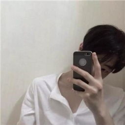 男生头像一想到能和你共度余生,我就对余生充满了期待