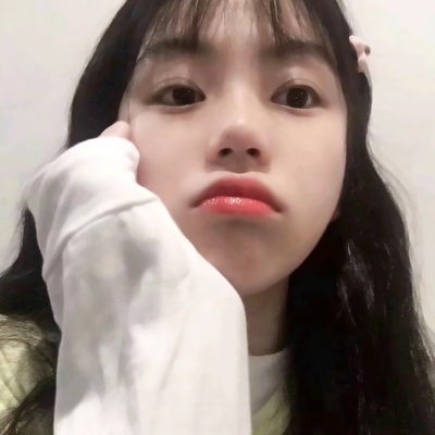 可爱精致猪猪女孩头像