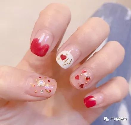 ins美甲图集欣赏