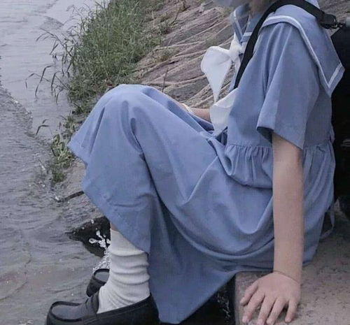 全网超火唯美治愈女生头像揽你星河